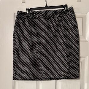 Worthington Black and White Diagonal Dot Pencil Skirt